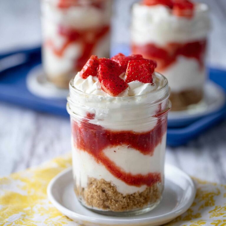 Strawberry Cheesecake Sundae Pots Recipe